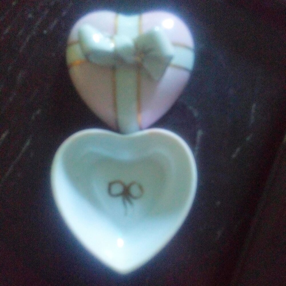 Limoges France~ Heart trinket box, with bow. Signed.